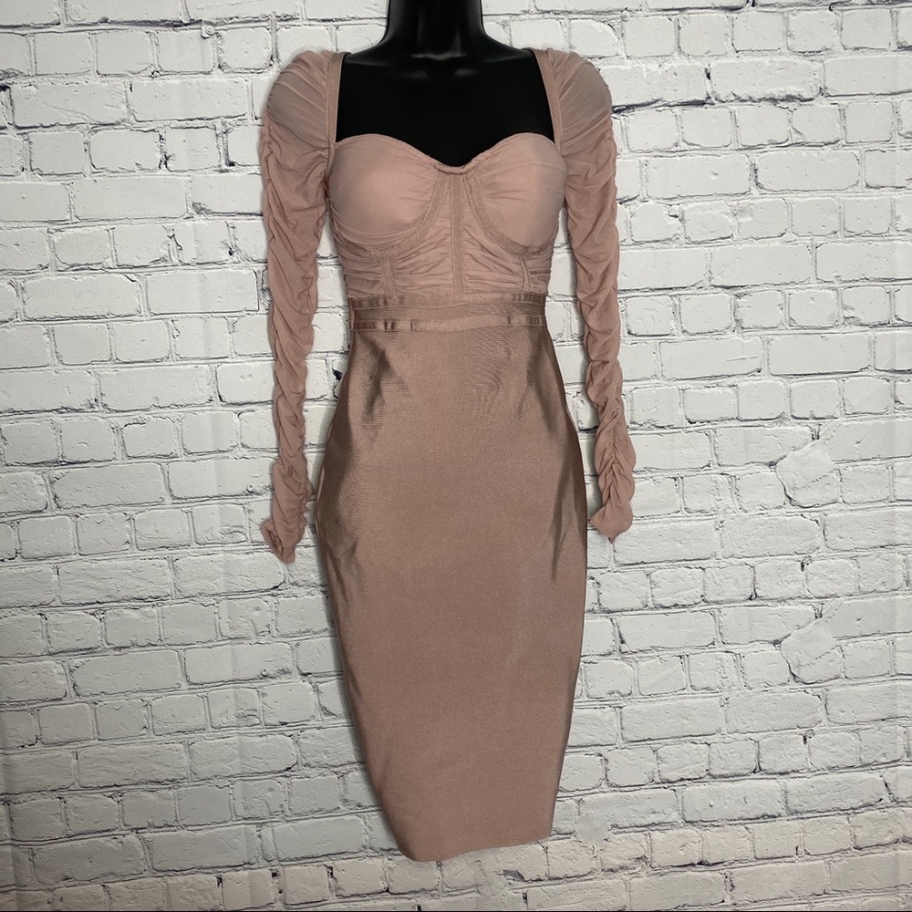 Bebe body con dress